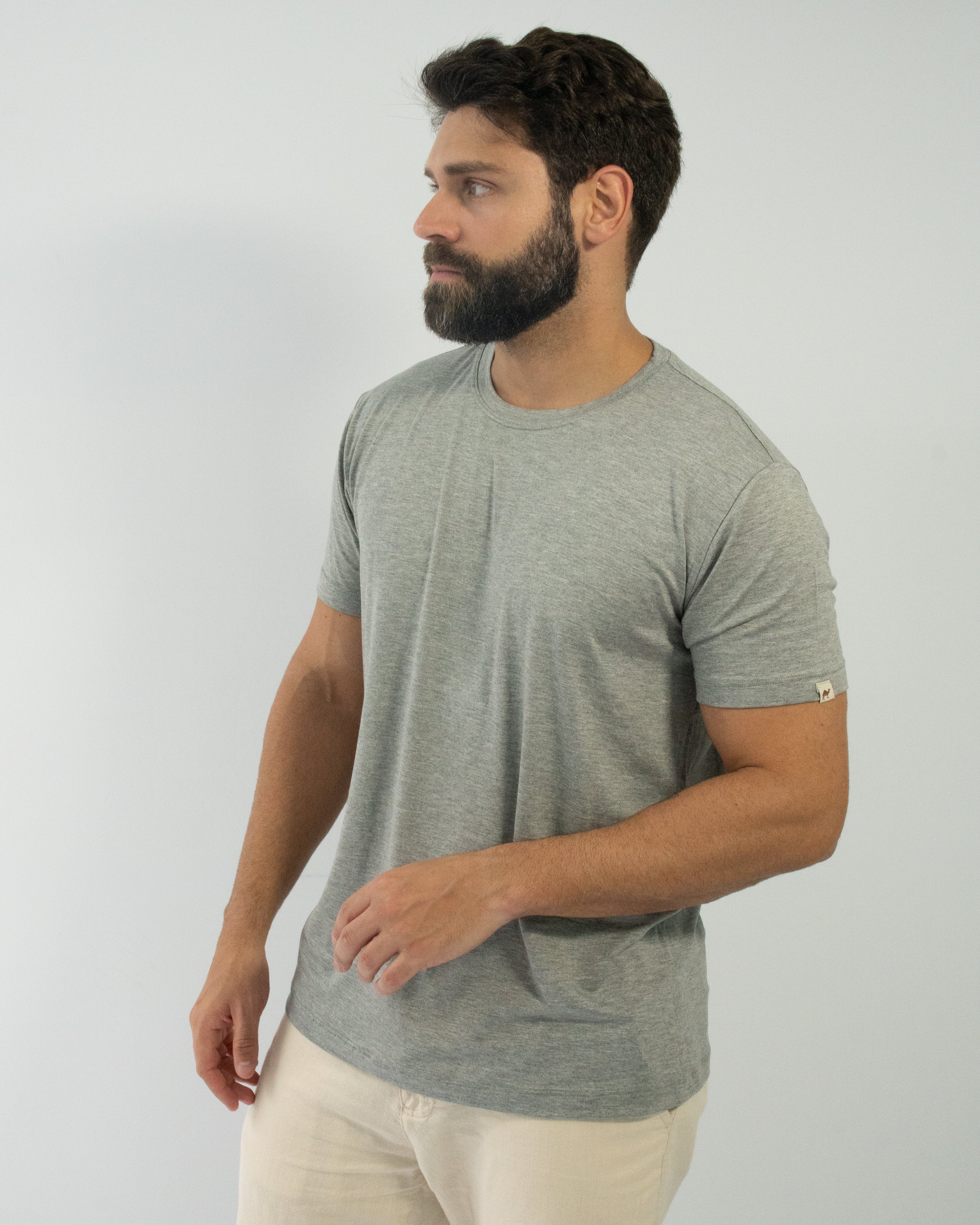 T-SHIRT ANTIODOR CINZA