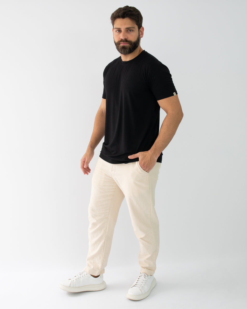 T-SHIRT ANTIODOR PRETA