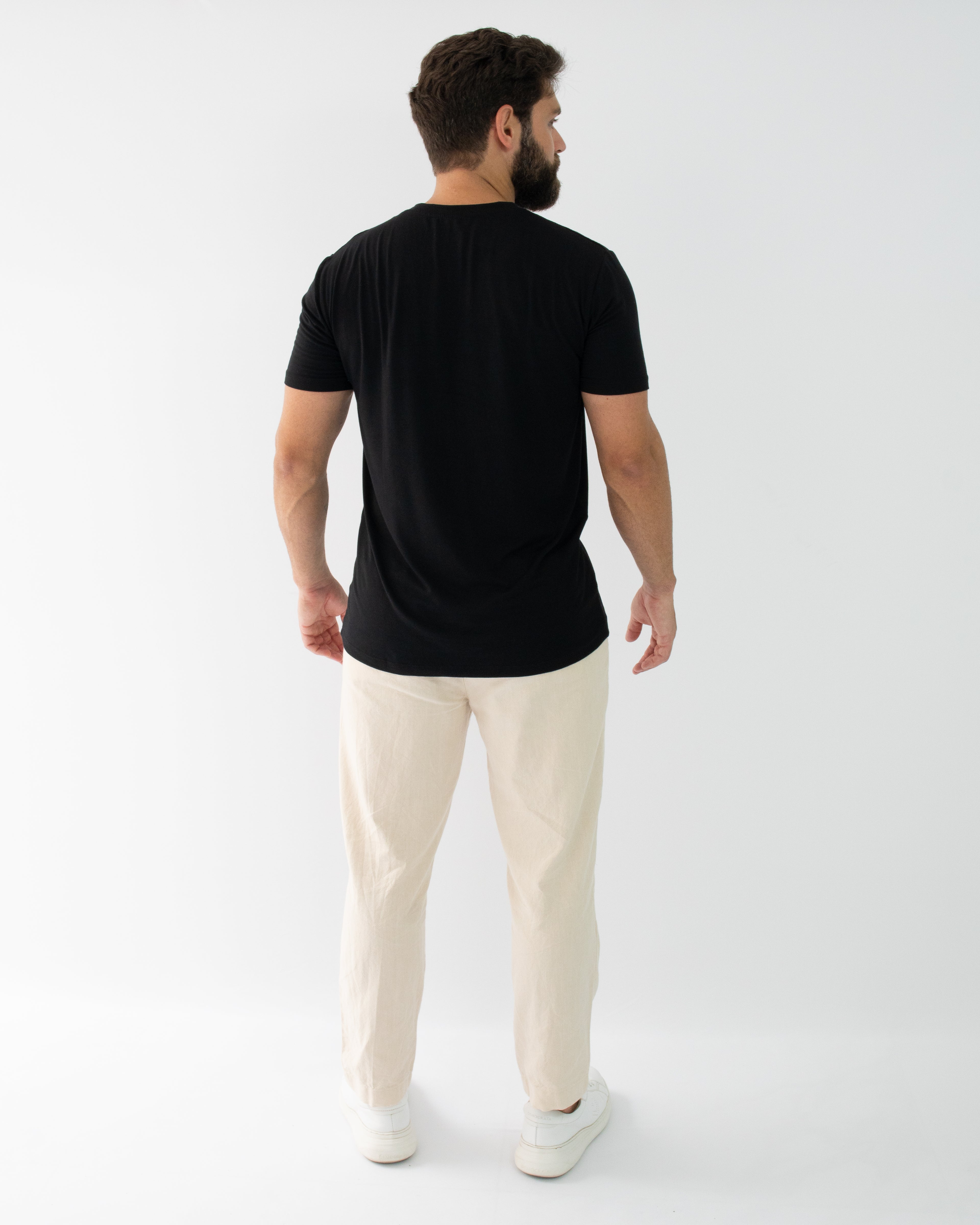 T-SHIRT ANTIODOR PRETA