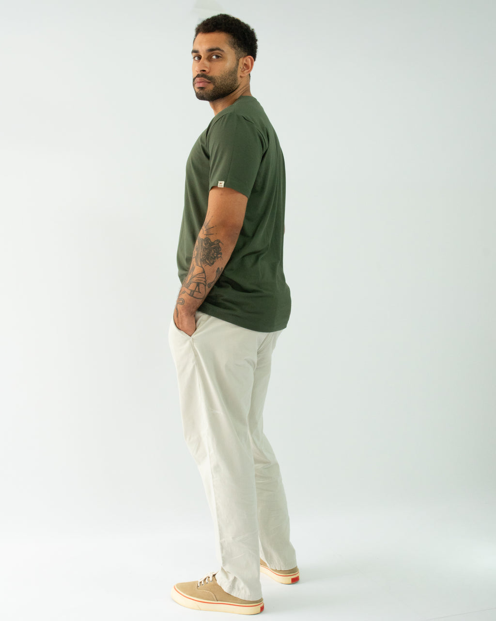 T-SHIRT ANTIODOR VERDE